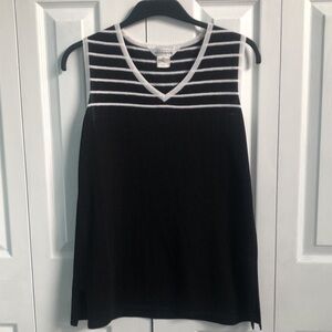 Exclusively Misook Black White Striped Sleeveless V-Neck Top Blouse Size Medium